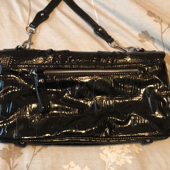 Large Black Leather Guess Purse - Picture 2 of 3